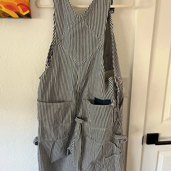 Women's Striped Overalls - Picture 5 of 9